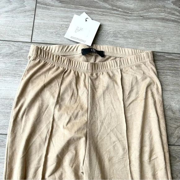 NWT  Missguided Faux Suede Tan Colour Leggings - Picture 3 of 14